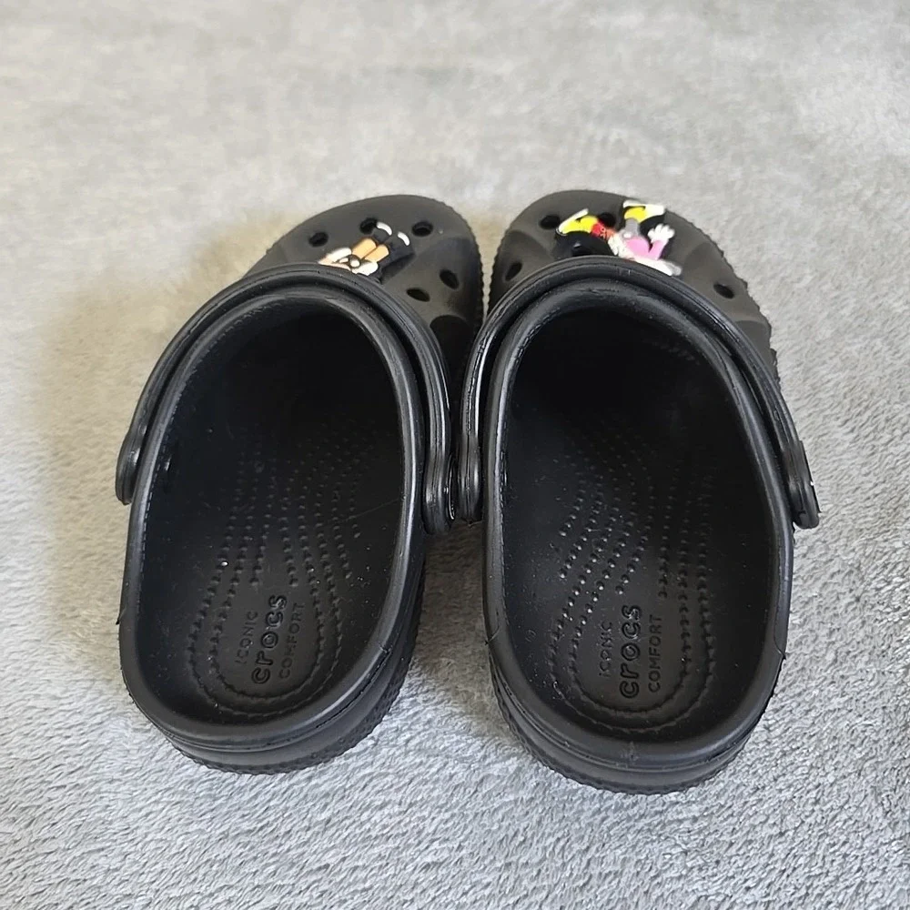 Crocs Baya Clog Toddler 7c Black With Kaws Charms Slip On Casual‎ Outdoors